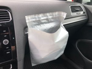 Versandtasche als Abfallbeutel