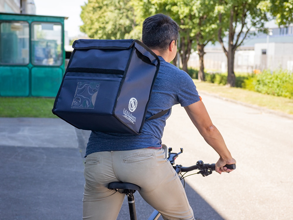 rucksack for lab samples via bicycle messengers