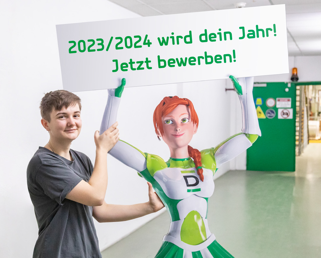 DEBATIN Azubi Timo mit Heldin