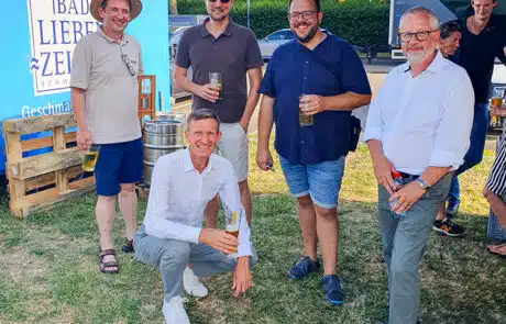 Gäste in Feierlaune Gäste in Feierlaune