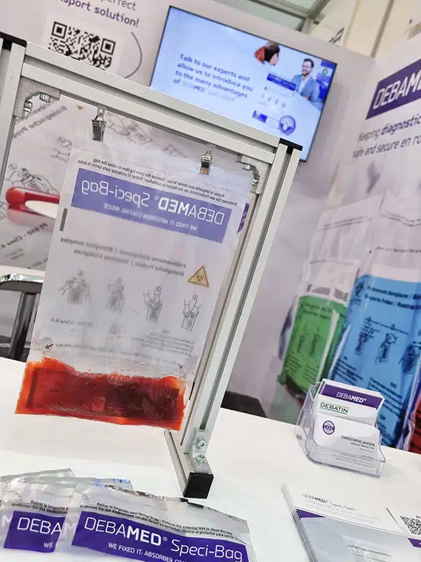 DEBATIN Medlab Middle East Dubai DEBAMED Speci-Bag mit Speci-Sorb Blut