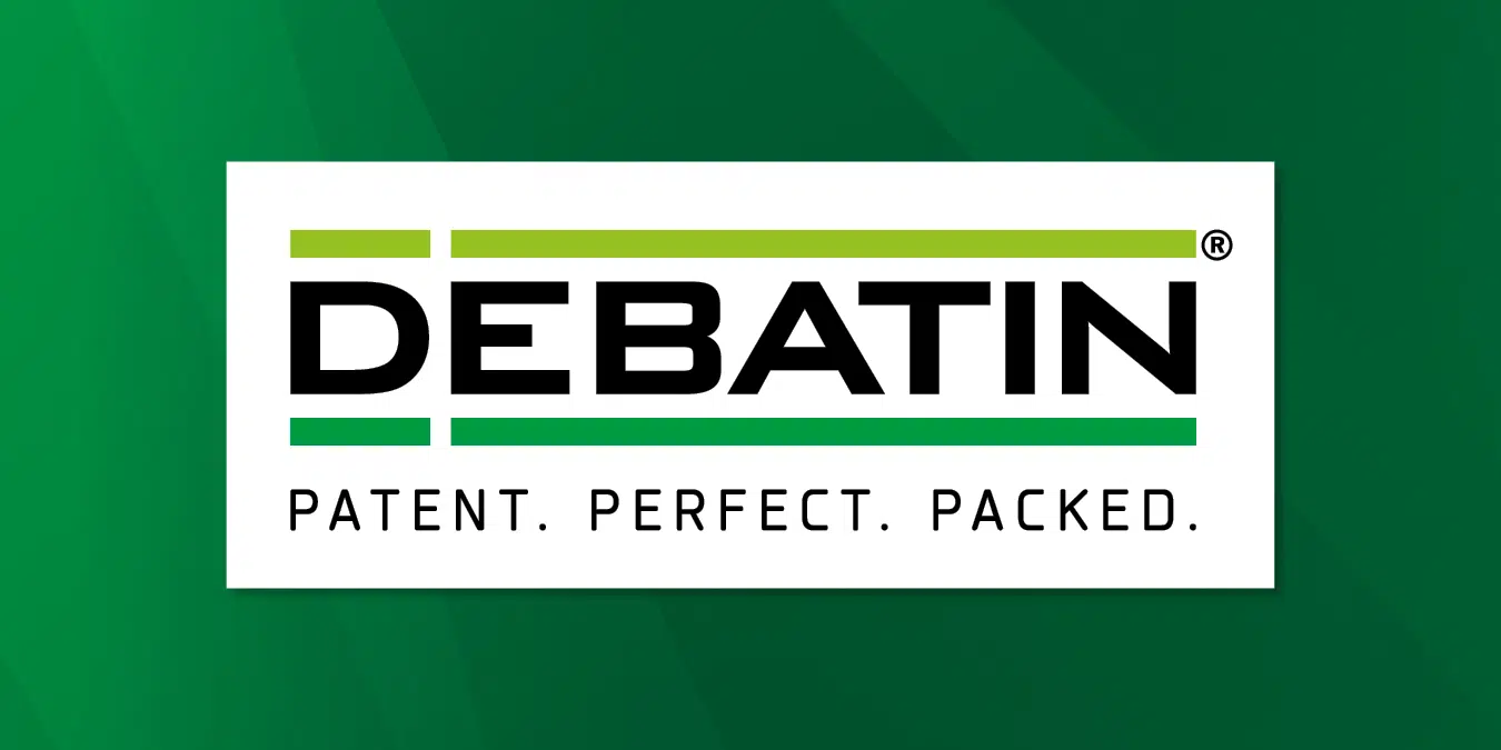 DEBATIN_Logo_2026_auf_gruen DEBATIN-Logo mit dem Claim „PATENT. PERFECT. PACKED.“ auf einem dunkelgrünen Hintergrund.